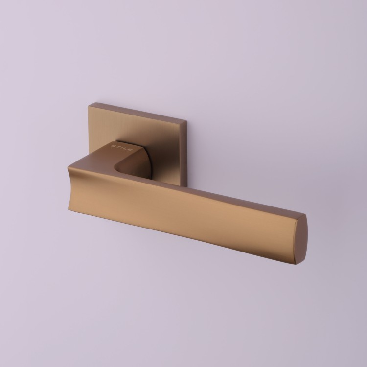 klamka-stile-lima-rozeta-q-slim-7mm-light-brown (1).jpg
